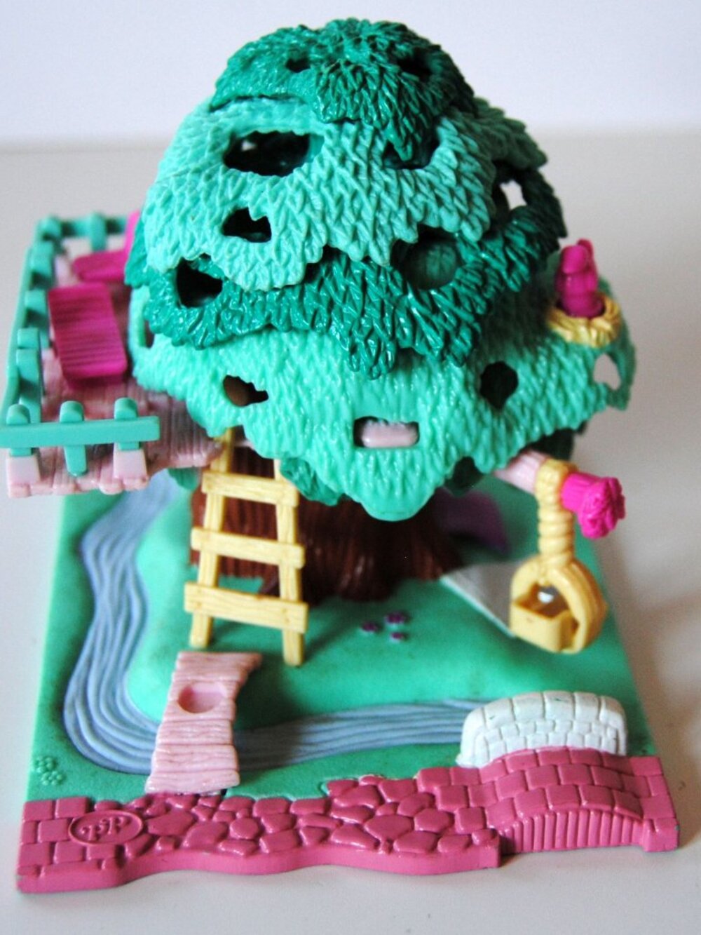 1994 Polly Pocket Tree House 100% COMPLETE Bluebird Pollyville 2 Dolls Vintage